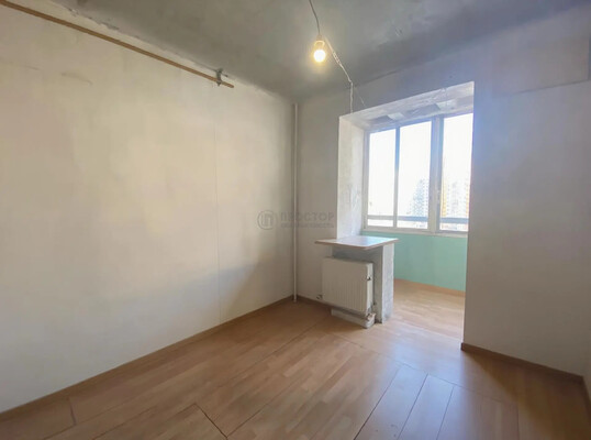 Продам трехкомнатную (3-комн.) квартиру, Лесная ул, 24к1, Боброво рп