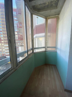 Продам трехкомнатную (3-комн.) квартиру, Лесная ул, 24к1, Боброво рп