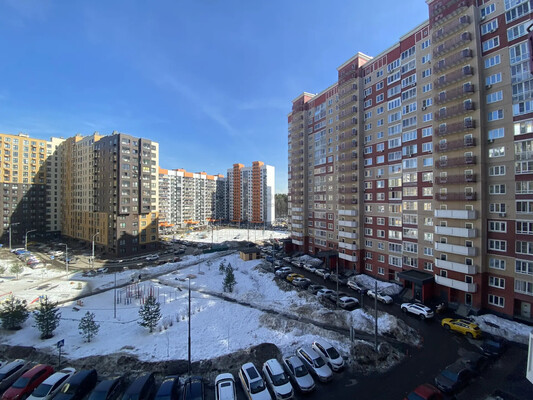 Продам трехкомнатную (3-комн.) квартиру, Лесная ул, 24к1, Боброво рп