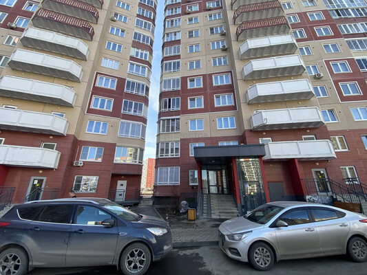 Продам трехкомнатную (3-комн.) квартиру, Лесная ул, 24к1, Боброво рп