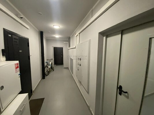 Продам трехкомнатную (3-комн.) квартиру, Лесная ул, 24к1, Боброво рп