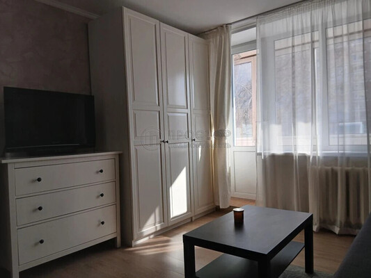 Продам однокомнатную (1-комн.) квартиру, Комсомольский пр-кт, 21/10, Москва г