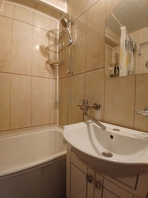 Продам однокомнатную (1-комн.) квартиру, Комсомольский пр-кт, 21/10, Москва г