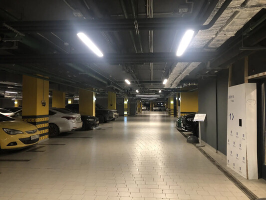 Продам трехкомнатную (3-комн.) квартиру, Лихачёва пр-кт, 18к1, Москва г