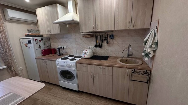 Продам однокомнатную (1-комн.) квартиру, Керамический проезд, 67к2, Москва г