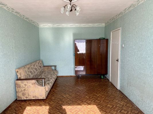 Продам однокомнатную (1-комн.) квартиру, Раумская ул, 15, Колпино г