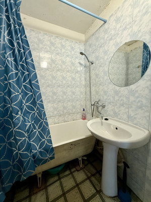 Продам однокомнатную (1-комн.) квартиру, Раумская ул, 15, Колпино г