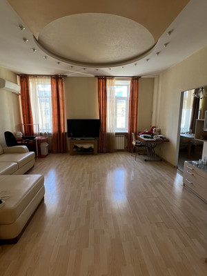 Продам двухкомнатную (2-комн.) квартиру, Лиговский пр-кт, 87В, Санкт-Петербург г