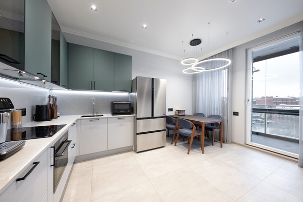 Продам трехкомнатную (3-комн.) квартиру, Малая Зеленина ул, 4, Санкт-Петербург г