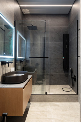 Продам трехкомнатную (3-комн.) квартиру, Малая Зеленина ул, 4, Санкт-Петербург г