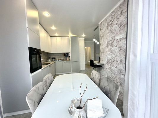 Продам трехкомнатную (3-комн.) квартиру, Калараша (Лазаревский р-н) ул, 64Б/2к1, Сочи г