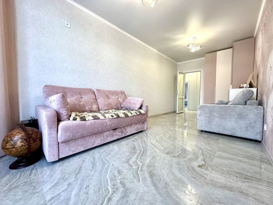 Продам трехкомнатную (3-комн.) квартиру, Калараша (Лазаревский р-н) ул, 64Б/2к1, Сочи г