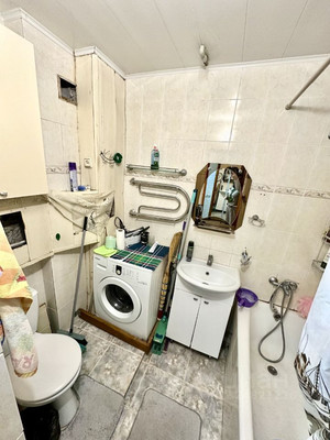 Продам трехкомнатную (3-комн.) квартиру, Партизанская ул, 36, Монастырь с