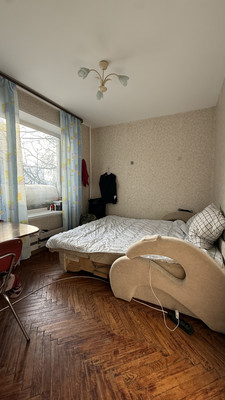 Продам трехкомнатную (3-комн.) квартиру, Очаковское ш, 17к2, Москва г