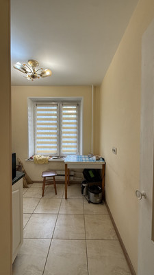 Продам трехкомнатную (3-комн.) квартиру, Очаковское ш, 17к2, Москва г