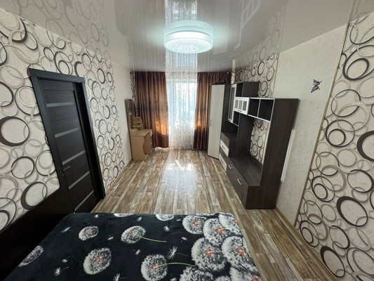 Продам двухкомнатную (2-комн.) квартиру, Пирогова ул, 27, Комсомольск-на-Амуре г