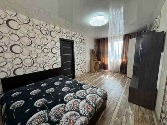 Продам двухкомнатную (2-комн.) квартиру, Пирогова ул, 27, Комсомольск-на-Амуре г