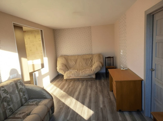 Продам двухкомнатную (2-комн.) квартиру, Советская ул, 100А, Глазово д