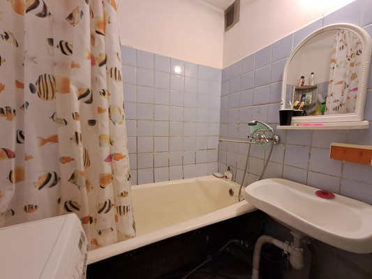 Продам многокомнатную квартиру, Гагарина ул, 73, Волгодонск г