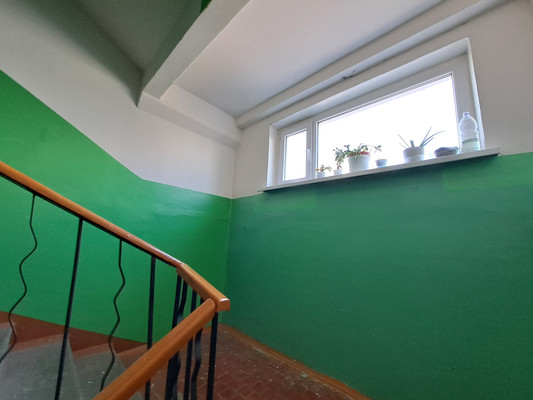 Продам двухкомнатную (2-комн.) квартиру, Маршала Кошевого ул, 30, Волгодонск г