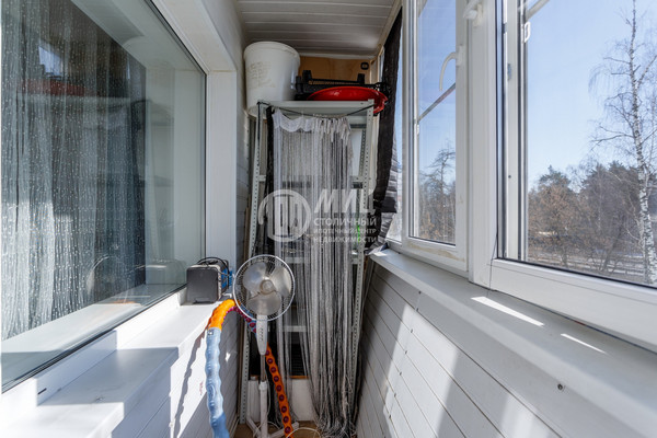 Продам двухкомнатную (2-комн.) квартиру, Гаршина ул, 1, Томилино рп