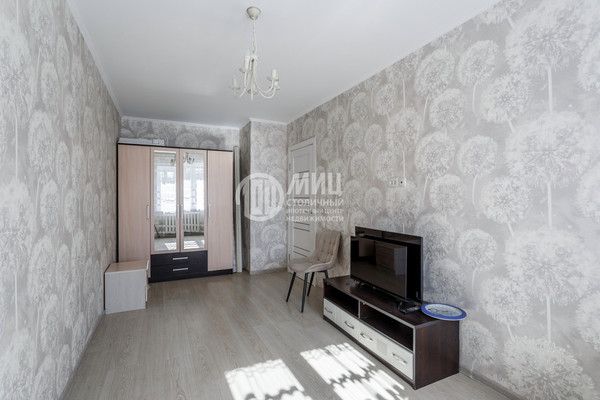 Продам двухкомнатную (2-комн.) квартиру, Гаршина ул, 1, Томилино рп