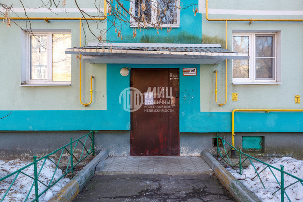 Продам двухкомнатную (2-комн.) квартиру, Гаршина ул, 1, Томилино рп