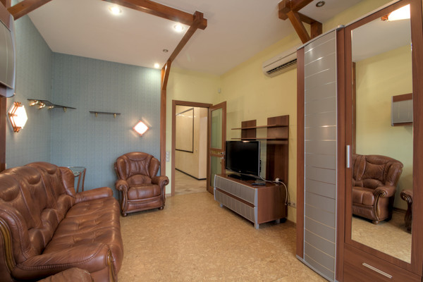 Сдам многокомнатную квартиру, 20-летия ВЛКСМ ул, 54А, Воронеж г