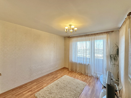 Продам однокомнатную (1-комн.) квартиру, Космонавтов пр-кт, 27к1, Санкт-Петербург г