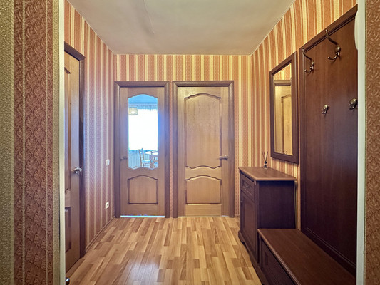 Продам однокомнатную (1-комн.) квартиру, Космонавтов пр-кт, 27к1, Санкт-Петербург г