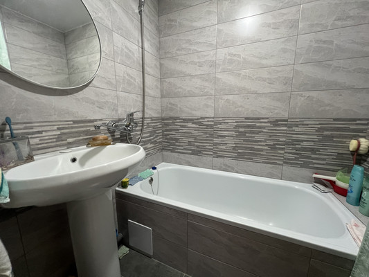 Продам двухкомнатную (2-комн.) квартиру, Королева пр-кт, 11/2, Ростов-на-Дону г