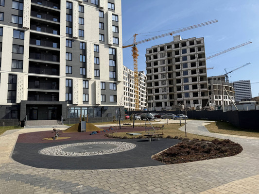 Продам однокомнатную (1-комн.) квартиру, Александра Суворова пр-кт, 107к2, Симферополь г