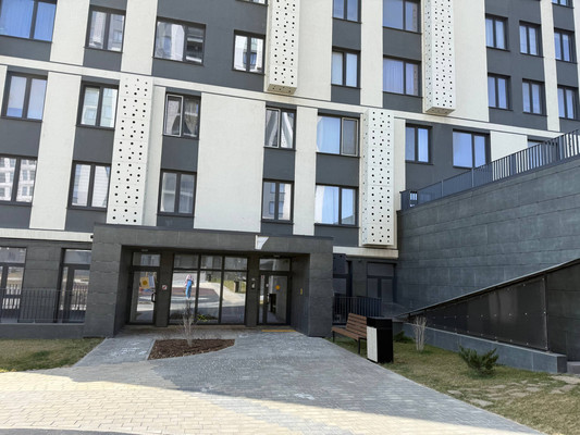 Продам однокомнатную (1-комн.) квартиру, Александра Суворова пр-кт, 107к2, Симферополь г