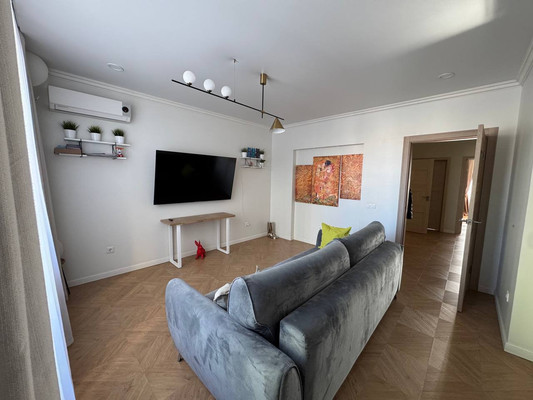 Продам трехкомнатную (3-комн.) квартиру, Комсомольская ул, 15, Уфа г