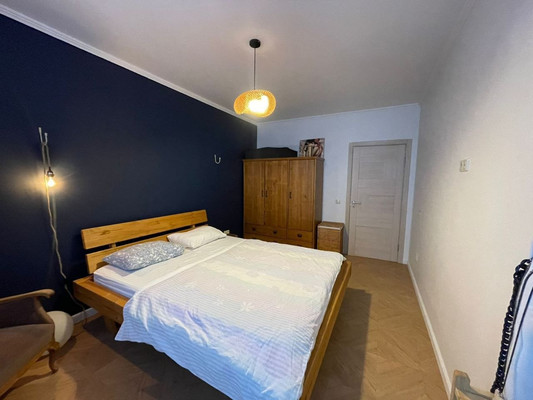 Продам трехкомнатную (3-комн.) квартиру, Комсомольская ул, 15, Уфа г