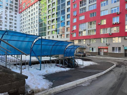 Продам трехкомнатную (3-комн.) квартиру, Комсомольская ул, 15, Уфа г