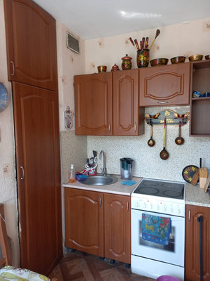 Продам двухкомнатную (2-комн.) квартиру, Паршина ул, 35к1, Москва г