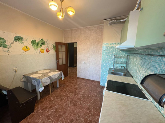 Продам двухкомнатную (2-комн.) квартиру, Мира ул, 4к1, Люберцы г