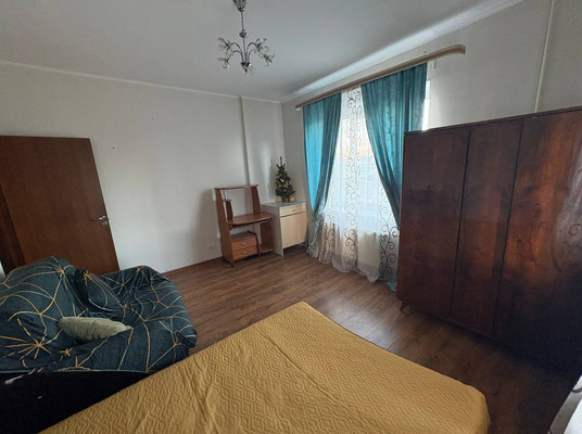 Продам двухкомнатную (2-комн.) квартиру, Мира ул, 4к1, Люберцы г