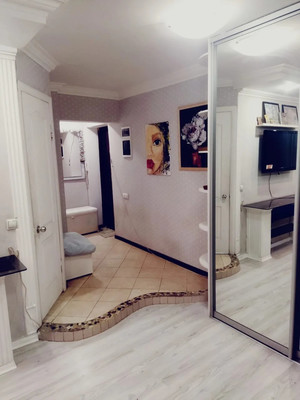 Продам двухкомнатную (2-комн.) квартиру, З.Космодемьянской ул, 3, Липецк г