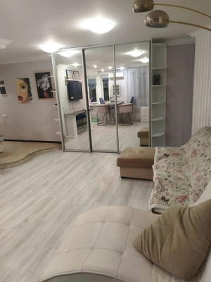 Продам двухкомнатную (2-комн.) квартиру, З.Космодемьянской ул, 3, Липецк г