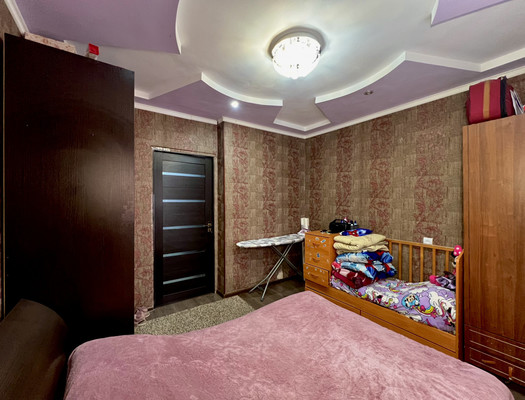 Продам двухкомнатную (2-комн.) квартиру, Ленина ул, 124, Волгодонск г