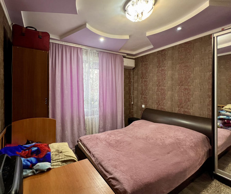 Продам двухкомнатную (2-комн.) квартиру, Ленина ул, 124, Волгодонск г