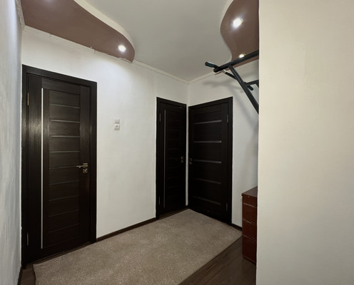 Продам двухкомнатную (2-комн.) квартиру, Ленина ул, 124, Волгодонск г