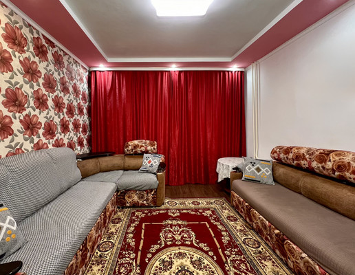 Продам двухкомнатную (2-комн.) квартиру, Ленина ул, 124, Волгодонск г