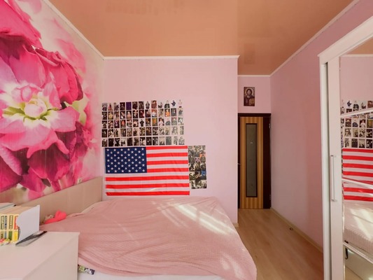 Продам двухкомнатную (2-комн.) квартиру, Орджоникидзе ул, 42, Загорянский дп