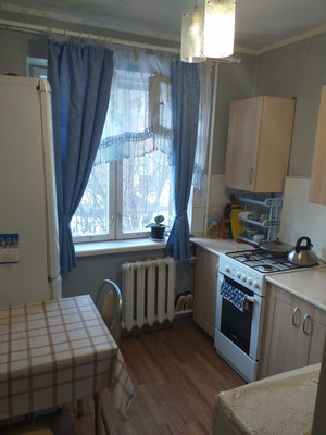 Продам двухкомнатную (2-комн.) квартиру, Чугунова ул, 18к2, Раменское г