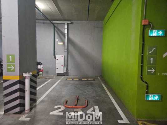 Продам машиноместо 13,3 м2, Орлово-Денисовский пр-кт, 19к5 стр 1, Санкт-Петербург г