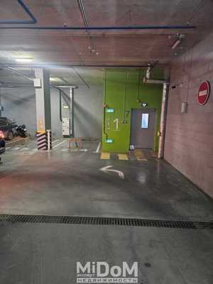 Продам машиноместо 13,3 м2, Орлово-Денисовский пр-кт, 19к5 стр 1, Санкт-Петербург г