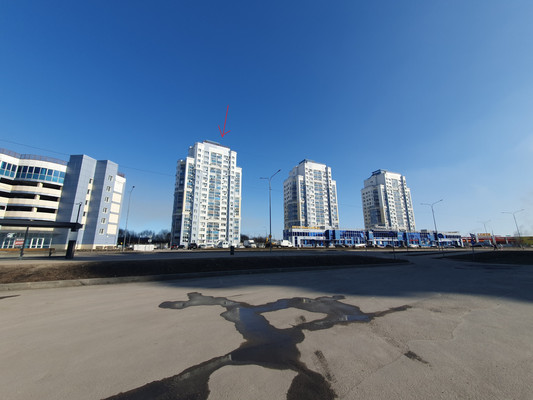 Продам трехкомнатную (3-комн.) квартиру, 50 лет НЛМК ул, 2в, Липецк г